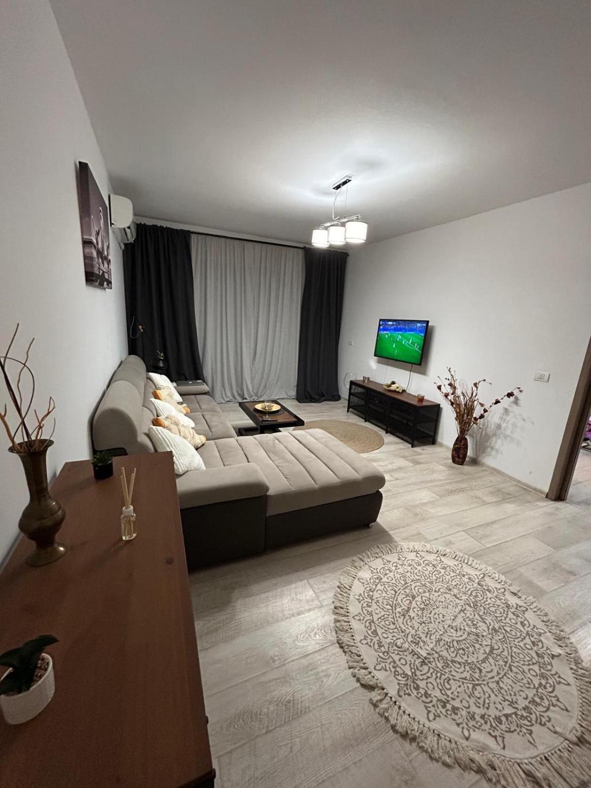 Appartamento Cozy 130e By Plaza Bucarest
