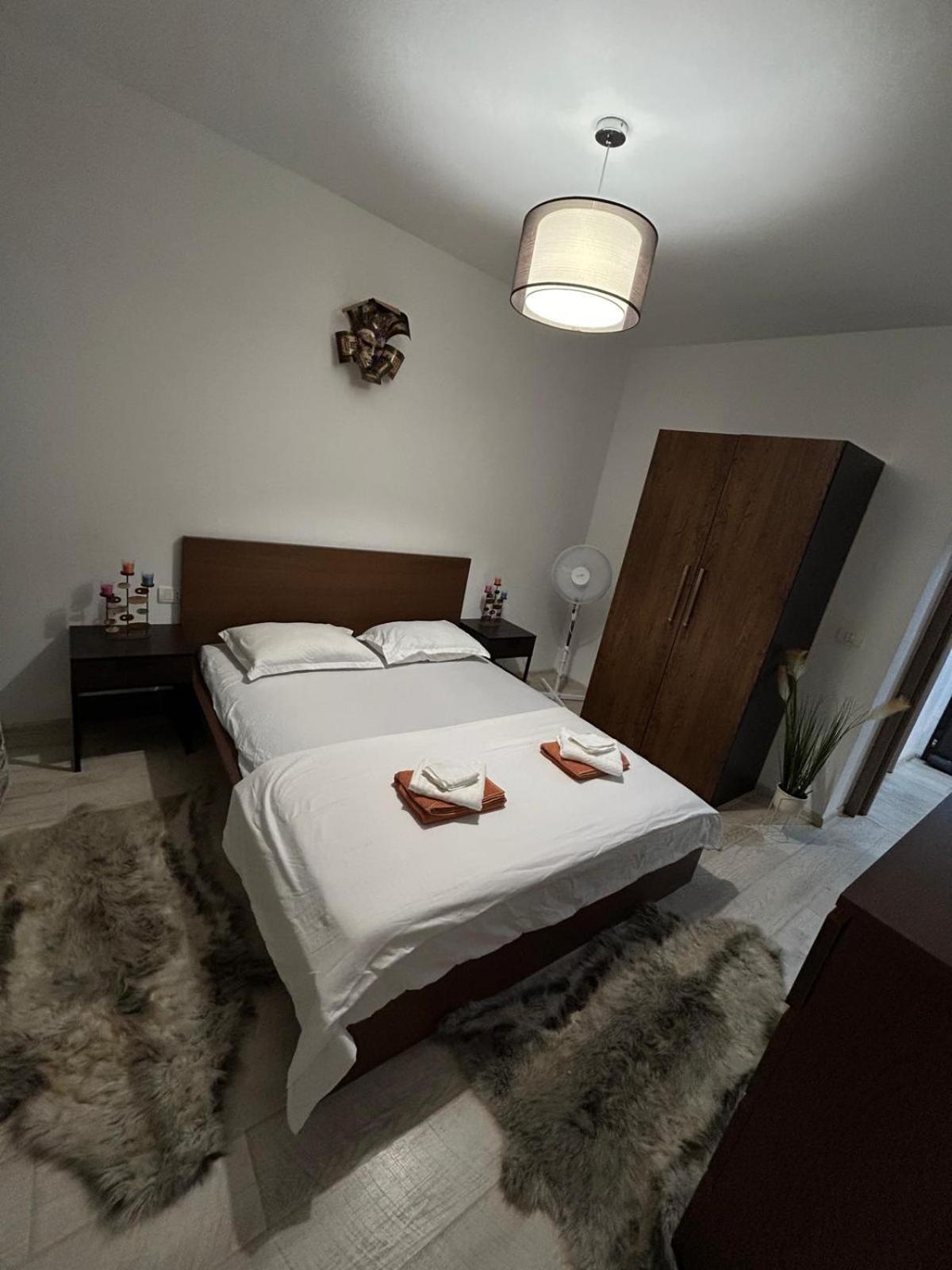 Cozy 130e By Plaza Appartamento