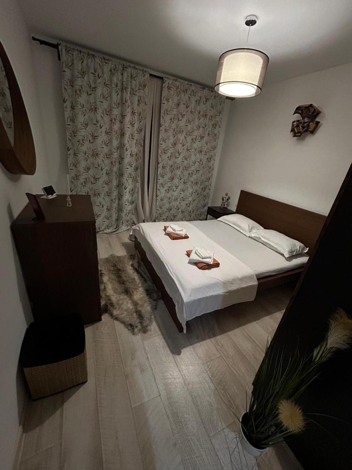 Cozy 130e By Plaza Apartment Bucharest